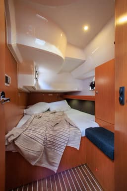 Bavaria Cruiser 46 in Athens / Alimos Marina thumbnail 23