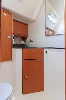 Bavaria Cruiser 46 in Athens / Alimos Marina thumbnail 26