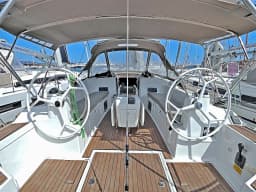 Sun Odyssey 479 in Lavrion Main Port thumbnail 5