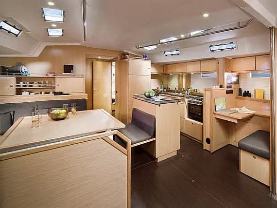 Bavaria 55 Cruiser in Sukošan / D-Marin Dalmacija Marina - Photo 3