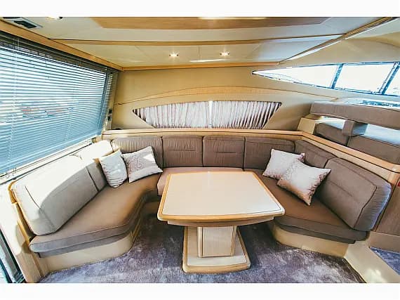 Ferretti 460 in Split / ACI Marina Split - Photo 3