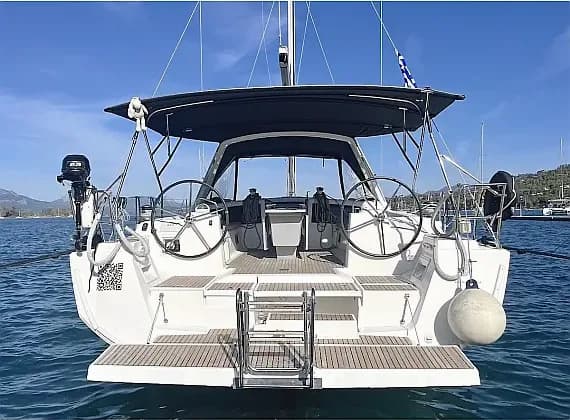 Oceanis 48 in Athens / Alimos Marina - image 1
