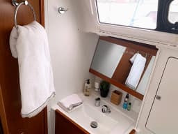 Oceanis 48 in Athens / Alimos Marina thumbnail 5