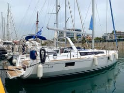 Oceanis 48 in Athens / Alimos Marina thumbnail 6