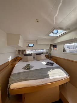 Lagoon 42 in Ibiza / Sant Antoni de Portmany Port thumbnail 21