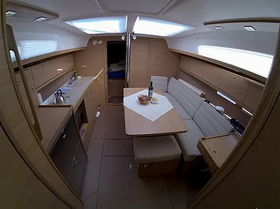 Dufour 382 Grand Large in Athens / Alimos Marina - Photo 3