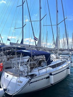 Bavaria Cruiser 34 in Sukošan / D-Marin Dalmacija Marina thumbnail 6