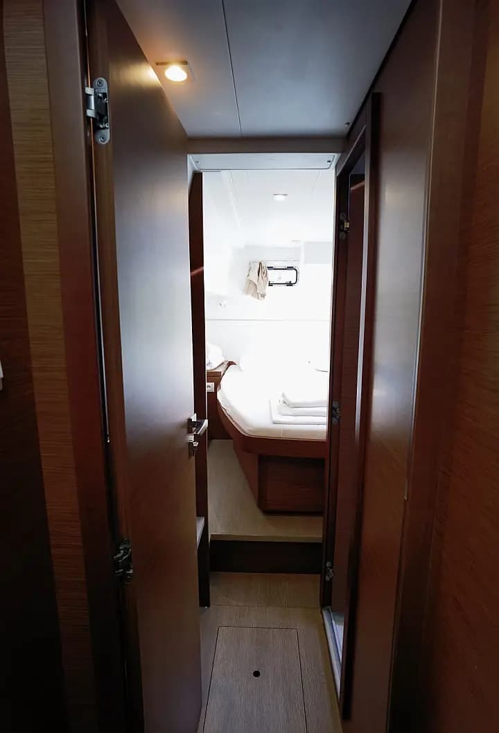Lagoon 40 in Sukošan / D-Marin Dalmacija Marina - Photo 4
