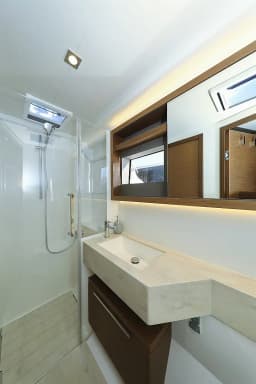 Lagoon 50 in Sukošan / D-Marin Dalmacija Marina thumbnail 63