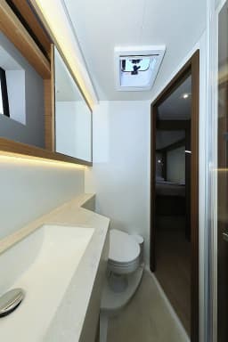 Lagoon 50 in Sukošan / D-Marin Dalmacija Marina thumbnail 67