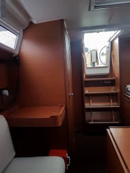 Dufour 360 Grand Large in Dubrovnik / ACI Marina Dubrovnik thumbnail 10