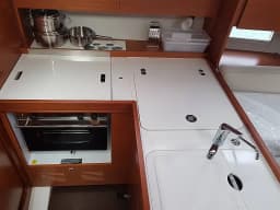 Dufour 360 Grand Large in Dubrovnik / ACI Marina Dubrovnik thumbnail 8