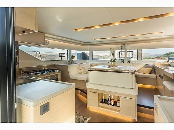 Lagoon 51 in Athens / Alimos Marina - Photo 3