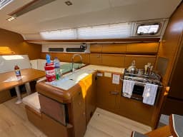 Sun Odyssey 419 in Tortola / Road Town / Fort Burt Marina thumbnail 18