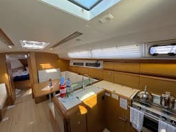 Sun Odyssey 419 in Tortola / Road Town / Fort Burt Marina thumbnail 2