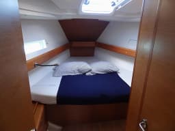 Sun Odyssey 419 in Tortola / Road Town / Fort Burt Marina thumbnail 7