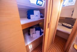 Dufour 430 in Primošten / Marina Kremik thumbnail 3