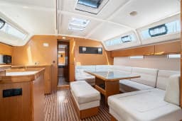Bavaria 51 Cruiser in Rhodes / Mandraki Port thumbnail 7