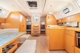 Bavaria 51 Cruiser in Rhodes / Mandraki Port thumbnail 8