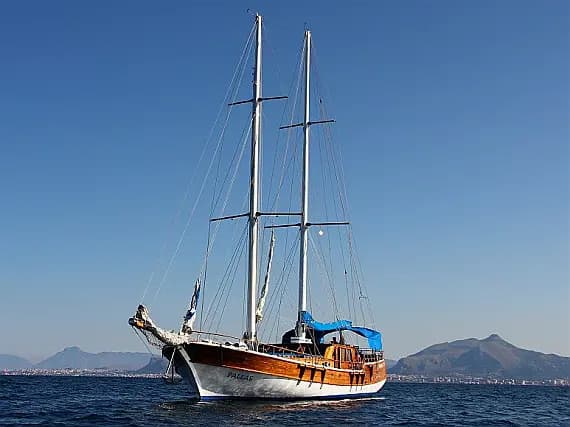 Gulet in Lipari - Photo 1