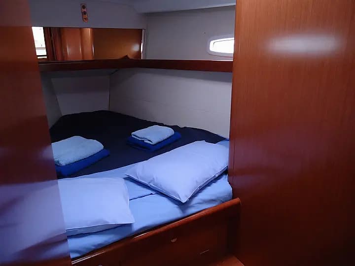 Oceanis 43 in Athens / Alimos Marina - Photo 4