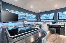 Luna 49 in Split / MCI Marine Club International thumbnail 4