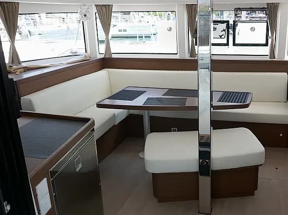 Lagoon 42 in Lavrion Main Port - Photo 3