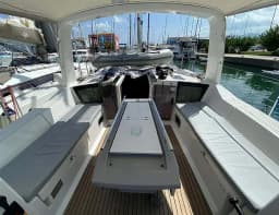 Oceanis 41.1 in Lefkada / D-Marin Marina Lefkas thumbnail 7