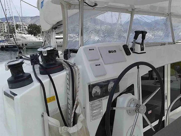 Lagoon 380 S2 in Rhodes New Marina - Photo 3