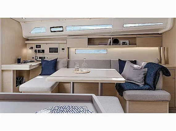 Oceanis 40.1 in Paros port - Photo 3