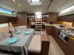 Oceanis 46.1 in Athens / Alimos Marina thumbnail 10
