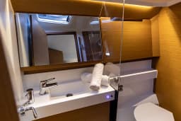 Sun Odyssey 410 in Sardinia / Olbia / Marina di Olbia thumbnail 5