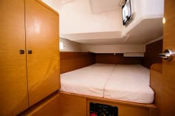 Sun Odyssey 449 in Athens / Alimos Marina thumbnail 11