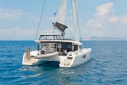 Lagoon 42 in Lavrion Main Port thumbnail 10