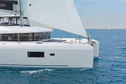 Lagoon 42 in Lavrion Main Port thumbnail 11