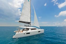 Lagoon 42 in Lavrion Main Port thumbnail 13