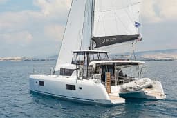 Lagoon 42 in Lavrion Main Port thumbnail 6
