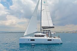Lagoon 42 in Lavrion Main Port thumbnail 7