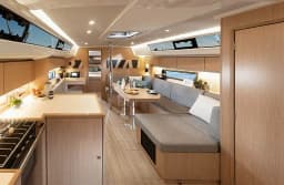 Bavaria 42 Cruiser in Tivat / Porto Montenegro thumbnail 4