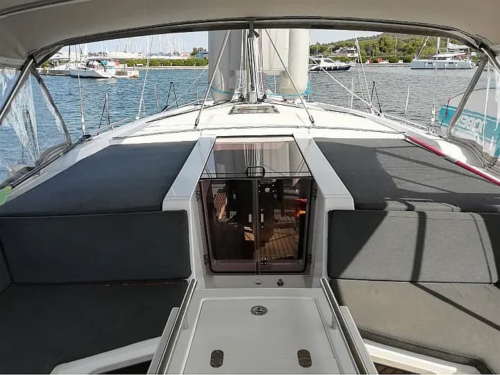 Oceanis 51.1 in Sukošan / D-Marin Dalmacija Marina - Photo 5
