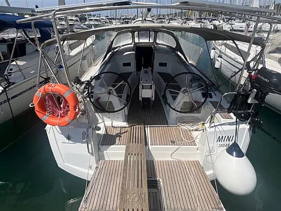 Sun Odyssey 349 in Sukošan / D-Marin Dalmacija Marina - Photo 1