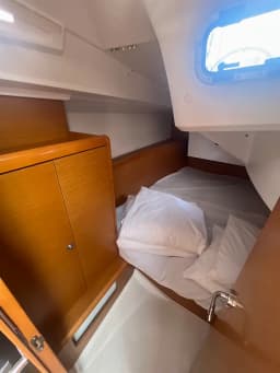 Sun Odyssey 349 in Sukošan / D-Marin Dalmacija Marina thumbnail 15