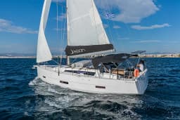 Dufour 430 in Volos / Port of Volos thumbnail 6