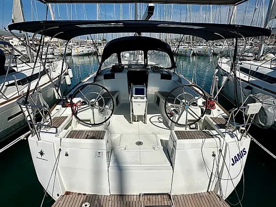 Sun Odyssey 449 in Sukošan / D-Marin Dalmacija Marina - Photo 1