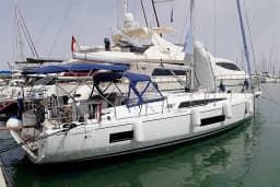 Oceanis 46.1 in Athens / Alimos Marina thumbnail 6
