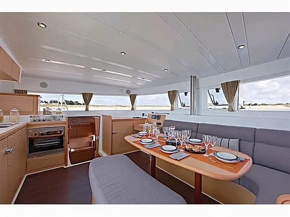 Lagoon 42 in Ibiza / Sant Antoni de Portmany Port - Photo 3