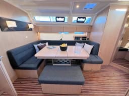 Bavaria Cruiser 46 in Pula / Tehnomont Marina Veruda thumbnail 27
