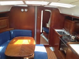 Oceanis 393 in Corfu / Gouvia / D-Marin Marina Gouvia thumbnail 2