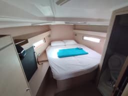 Oceanis 40.1 in Athens / Alimos Marina thumbnail 12