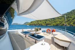 Motoryacht in Göcek Mucev Marina thumbnail 12